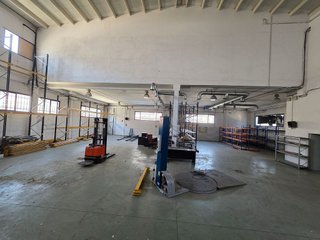 Nave industrial en venta en San Andrés en Madrid