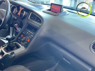 Peugeot 5008 Allure 1.6 THP 156