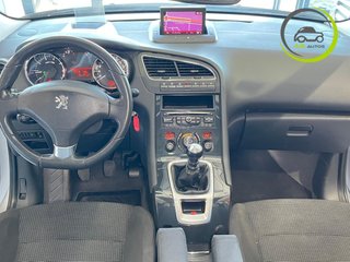 Peugeot 5008 Allure 1.6 THP 156
