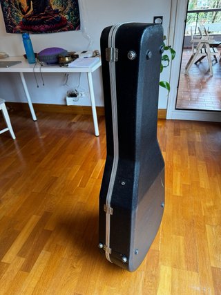 Estuche Rígido Miker para Guitarra Acústica