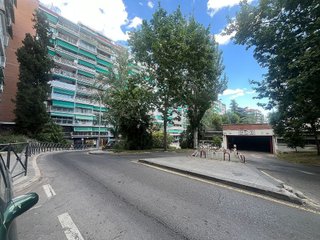 Local comercial en venta en Parque Lisboa - La Paz en Alcorcón