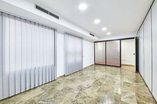 Oficina en alquiler en Mercado en Alicante