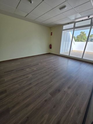 Oficina en alquiler en El Porvenir en Sevilla