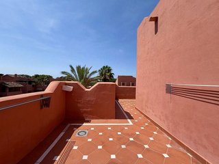 Ático en alquiler en Romana Playa en Marbella