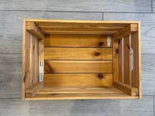 Caja de madera IKEA