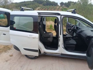 FORD tourneo courier