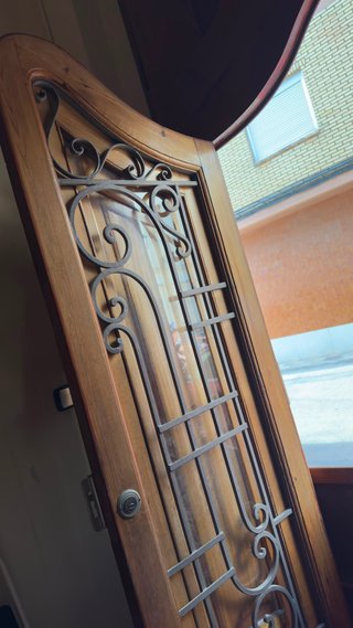 Puerta doble madera señorial antigua