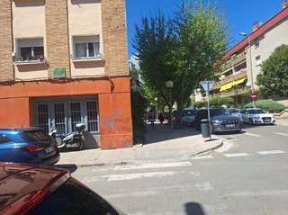 Local comercial en venta en Los Olivos en Huesca