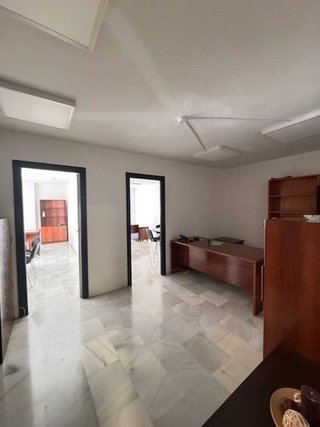 Oficina en venta en La Malagueta - La Caleta en Málaga