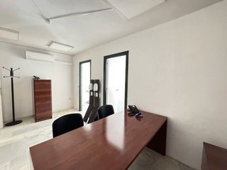Oficina en venta en La Malagueta - La Caleta en Málaga
