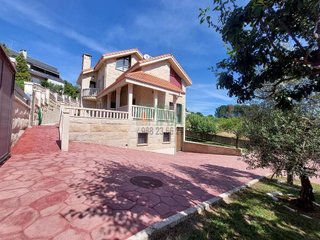 Chalet en venta en Barbadás