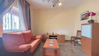 Casa adosada en venta en Illora