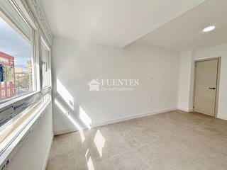 Piso en venta en Mercado en Alicante