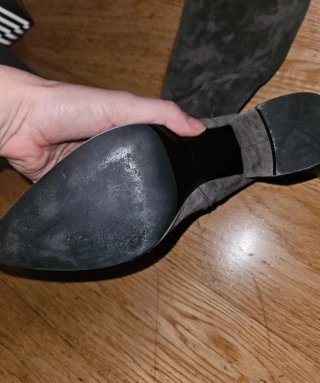 Botas Uterqüe piel ante gris cremallera