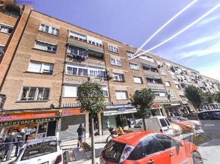 Piso en venta en Juan de la Cierva en Getafe