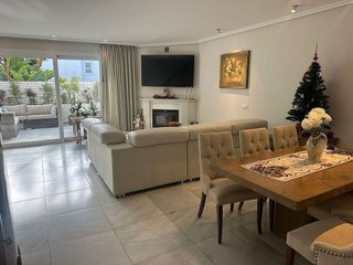 Casa adosada en alquiler en Lomas de Marbella Club en Marbella