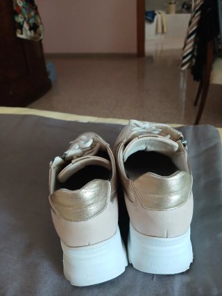 Zapatillas Fluchos Rosa palo  y Doradas Talla 41