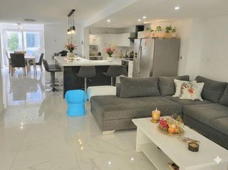Casa adosada en venta en Alginet