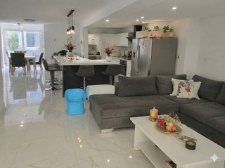 Casa adosada en venta en Alginet
