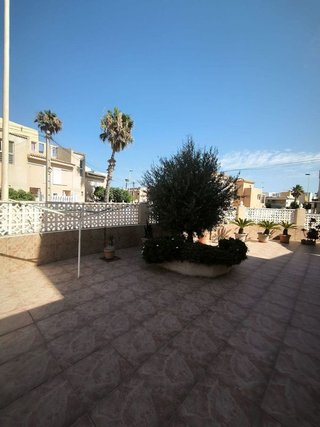 Casa pareada en venta en Playa de los Locos en Torrevieja