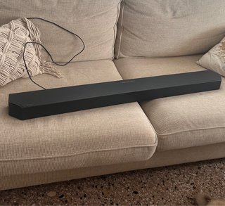 Barra de sonido negra