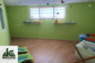 Local comercial en venta en San García en Algeciras