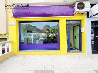 Local comercial en venta en Zona Hispanidad-Vivar Téllez en Vélez-Málaga