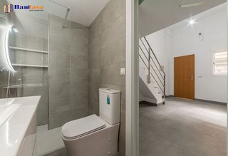 Local comercial en venta en La Luz - El Torcal en Málaga