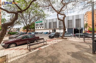 Local comercial en venta en La Luz - El Torcal en Málaga