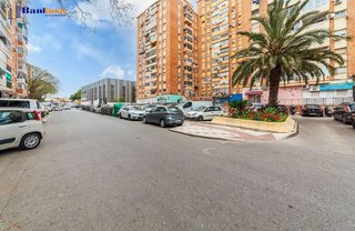 Local comercial en venta en La Luz - El Torcal en Málaga