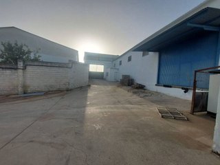 Nave industrial en alquiler en Poleares en Lucena