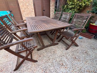 Mesa de jardín y 6 sillas de madera
