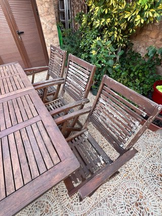 Mesa de jardín y 6 sillas de madera