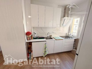 Piso en venta en L´Amistat en Valencia