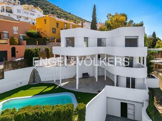 Chalet en venta en Manantiales - Lagar - Cortijo en Alhaurín de la Torre