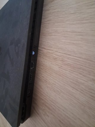 Consola PS4 Slim Negra