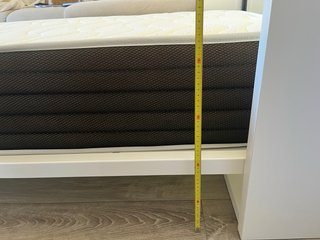 Cama abatible vertical blanca