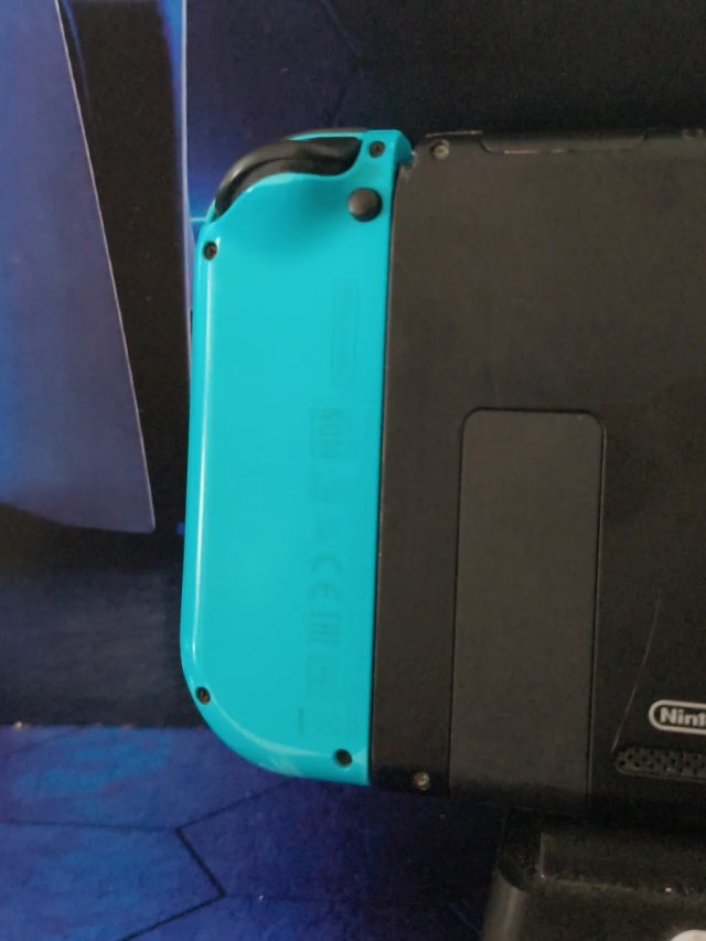 +Nintendo Switch V2 Blu/Nero con Joy-Con nuovi e microSD 128gb