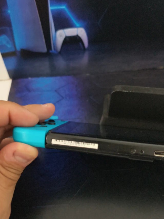 +Nintendo Switch V2 Blu/Nero con Joy-Con nuovi e microSD 128gb