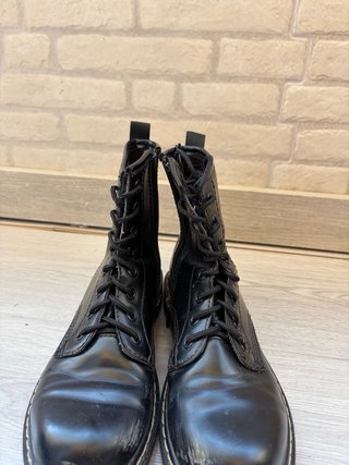 Botas militares negras