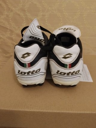Scarpe da calcio Lotto Stadio FG