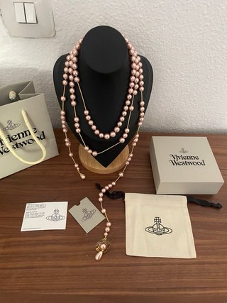 Collar Vivienne Westwood Perlas Rosas