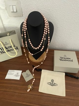 Collar Vivienne Westwood Perlas Rosas