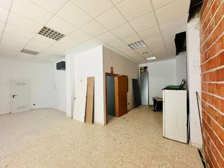 Local comercial en venta en Gamarra - La Trinidad en Málaga