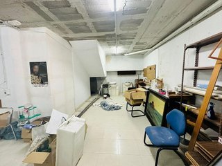 Local comercial en venta en Gamarra - La Trinidad en Málaga
