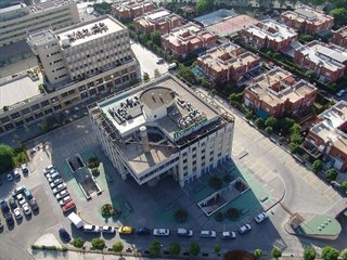 Garaje en venta en Palacio de Congresos - Urbadiez - Entrepuentes en Sevilla
