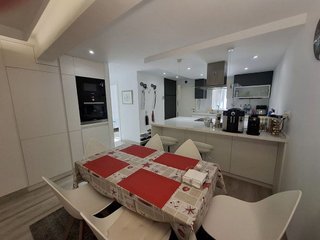Piso en venta en Playa de la Fontanilla en Marbella