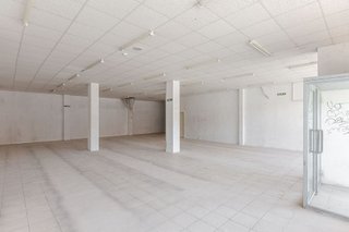 Local comercial en venta en Chantrea en Pamplona