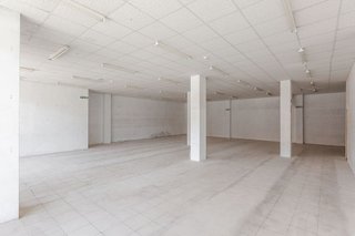 Local comercial en venta en Chantrea en Pamplona