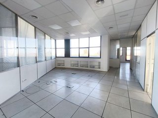 Oficina en venta en Palacio de Congresos - Urbadiez - Entrepuentes en Sevilla